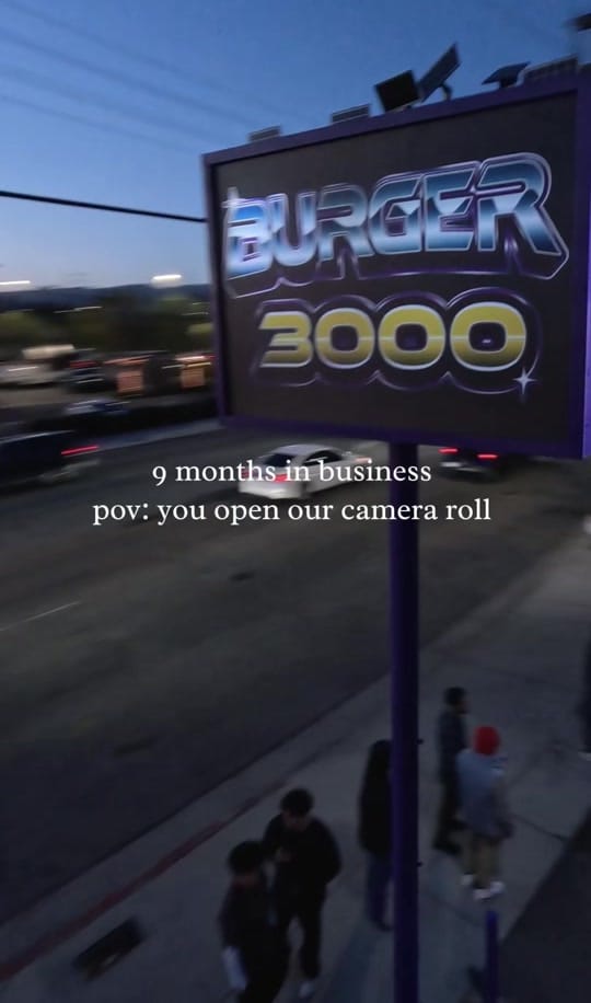 Post 9 by Burger 3000 on TikTok (video)