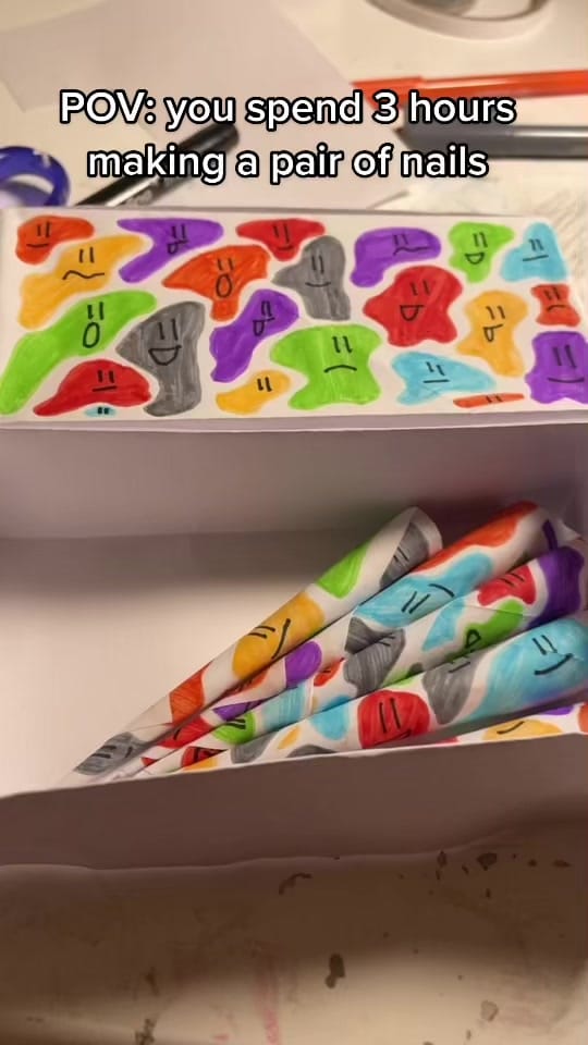 Post 8 by aesthetic.paper.nailz on TikTok (video)