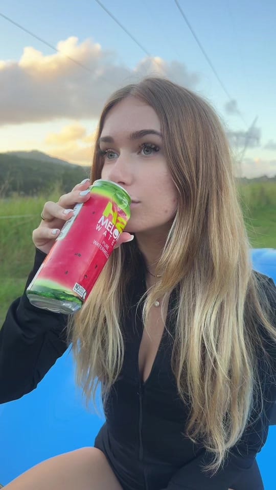 Post 9 by Jess on TikTok (video)