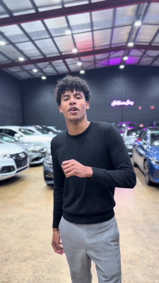 Post 4 by Auto Luxe Cars on TikTok (video)