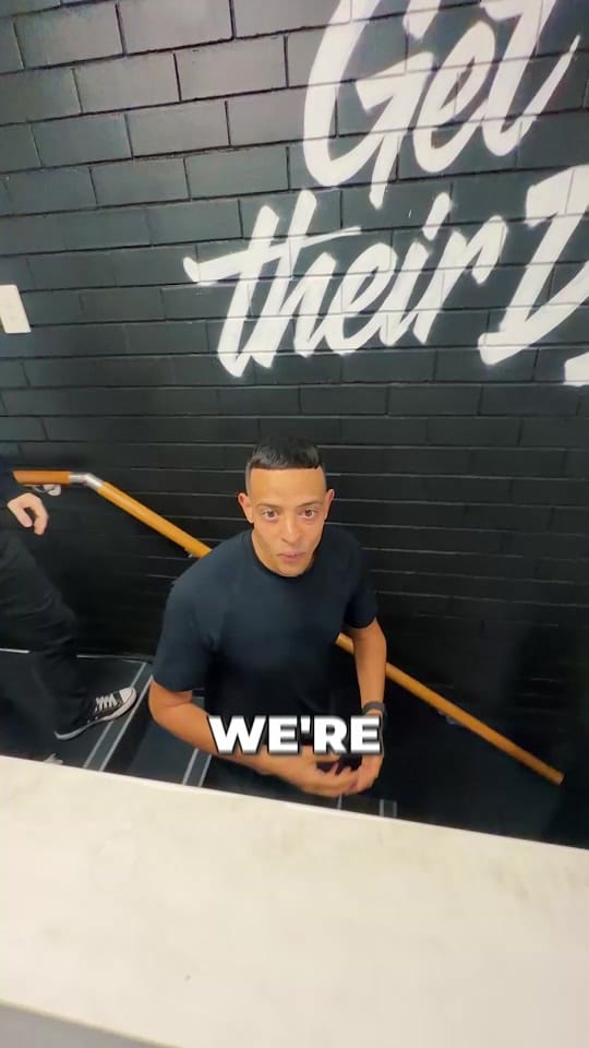 Post 6 by vincereauto on TikTok (video)