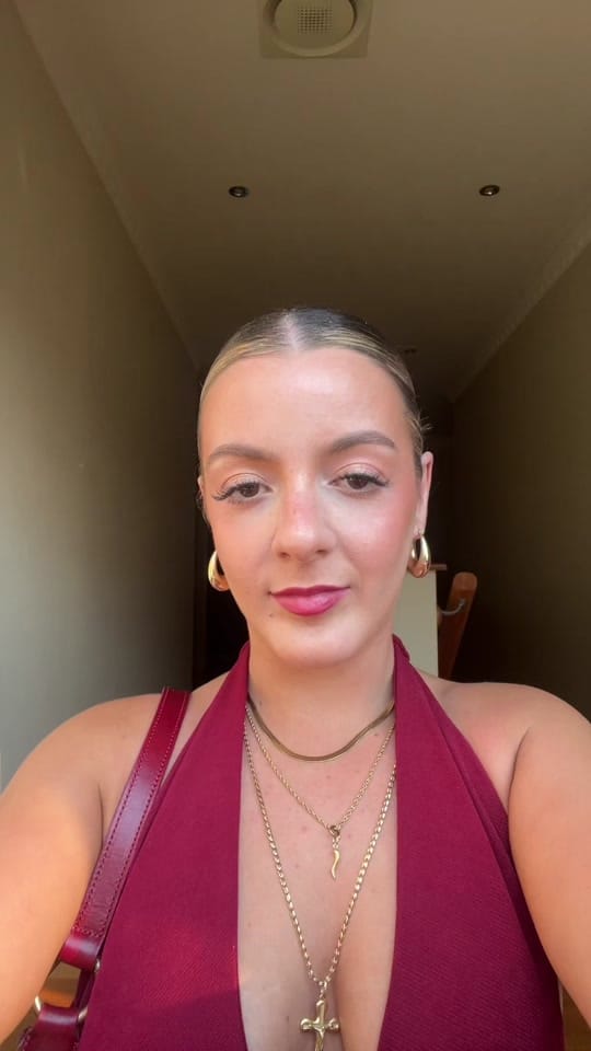 Post 10 by Ale on TikTok (video)