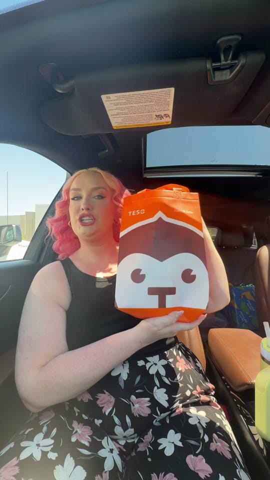 Post 5 by Sydney Woll on TikTok (video)