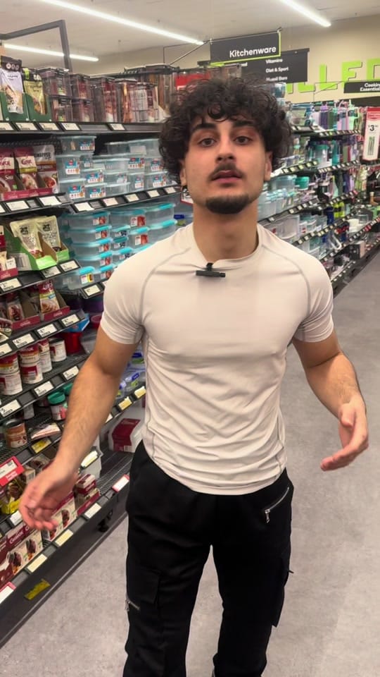 Post 3 by muhammad n huss 🤙🏽 on TikTok (video)