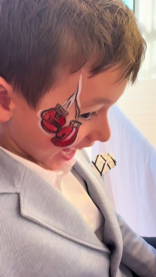 Post 4 by artist_sabine on TikTok (video)