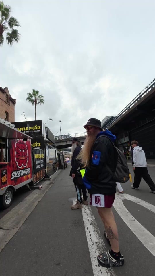 Post 2 by Jun Liang on TikTok (video)