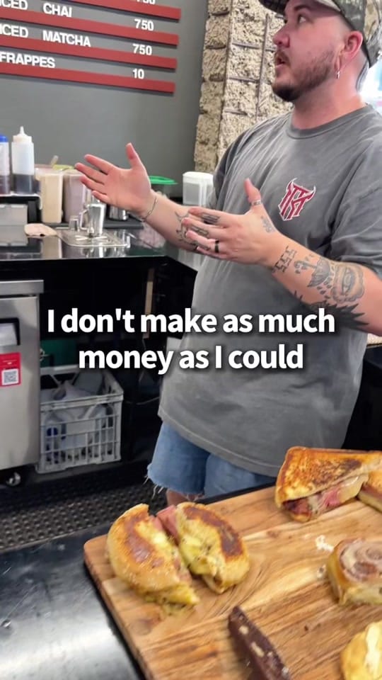 Post 10 by Shoggy the foodie on TikTok (video)