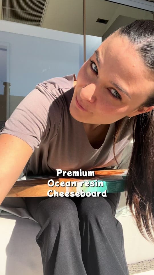 Post 6 by Inkling Resin Art on TikTok (video)