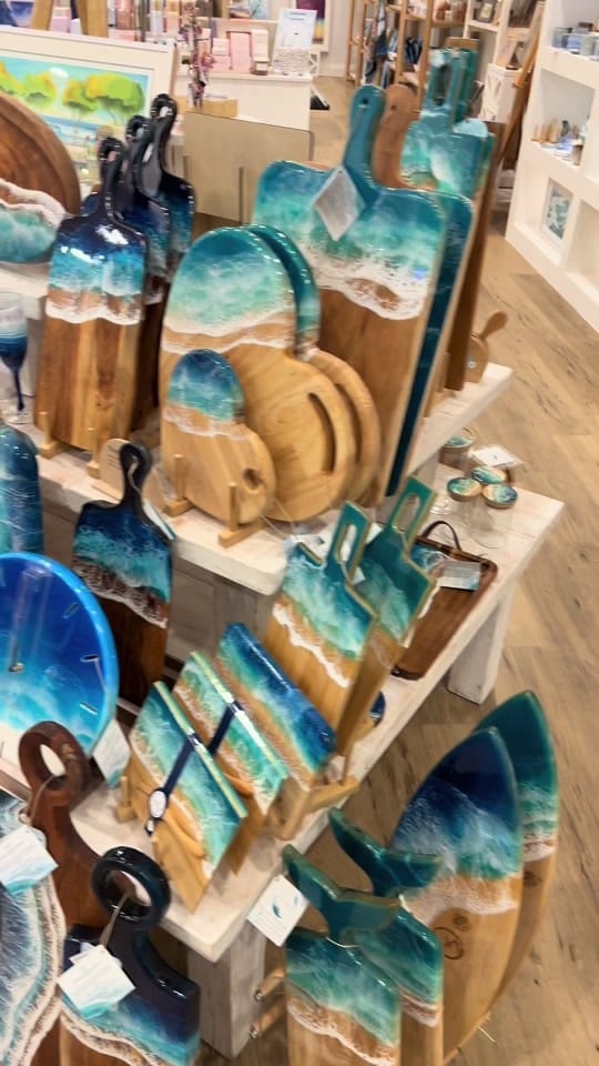 Post 4 by Inkling Resin Art on TikTok (video)