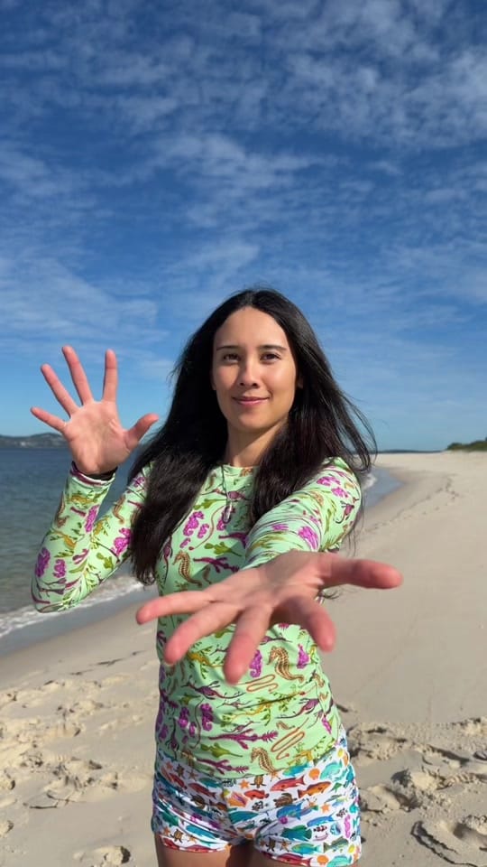 Post 1 by Mon on TikTok (video)