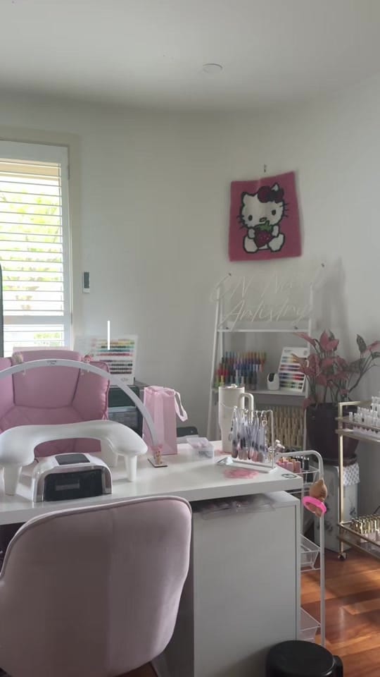 Post 9 by CN NAIL ARTISTRY on TikTok (video)