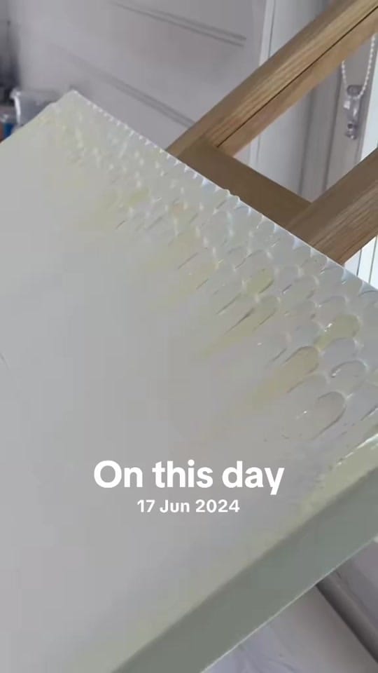 Post 1 by Kerry Leigh on TikTok (video)