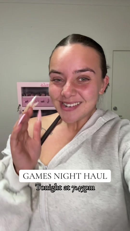 Post 4 by Lili • LILSENTIALS on TikTok (video)