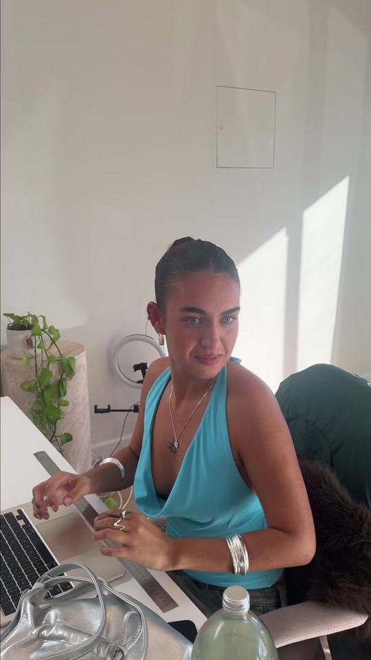 Post 9 by Frankly My Dear on TikTok (video)