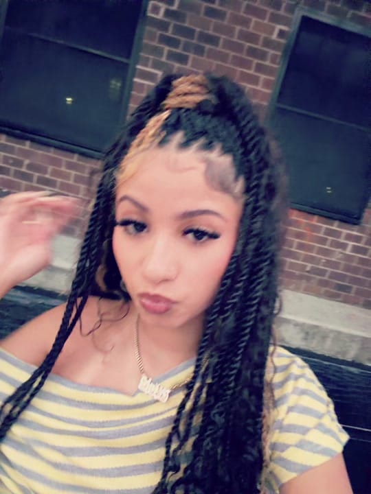 Post 3 by THEE lash artist🧚🏼‍♀️ on TikTok (video)