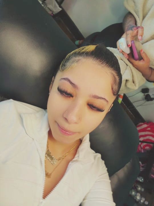 Post 5 by THEE lash artist🧚🏼‍♀️ on TikTok (video)