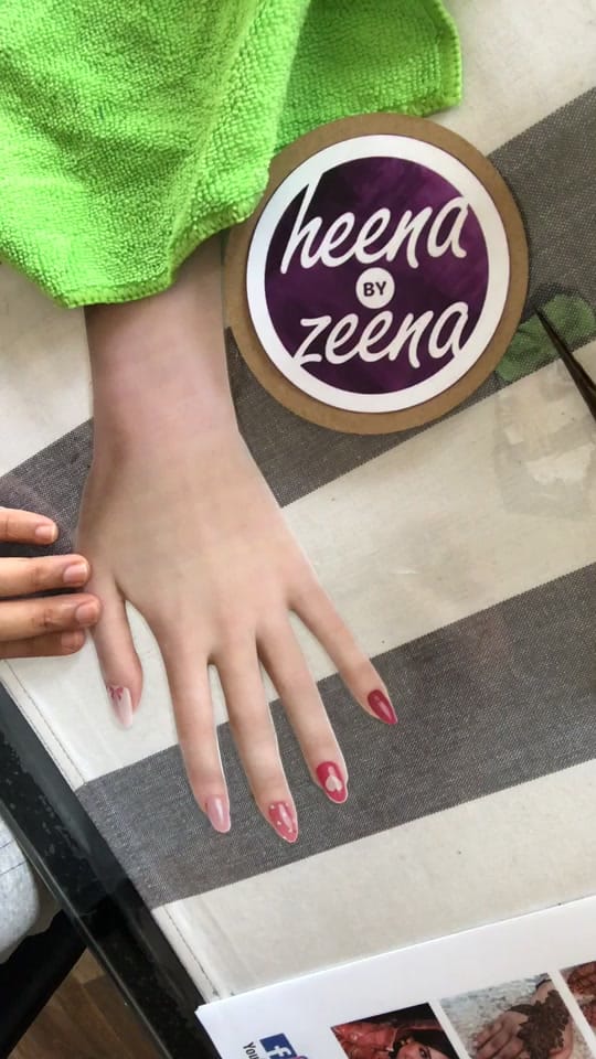 Post 9 by HeenaByZeena on TikTok (video)