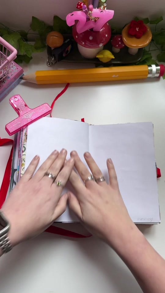 Post 2 by Ceinlys ✨🦋 on TikTok (video)