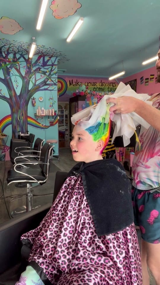 Post 8 by UNICORN MANES on TikTok (video)