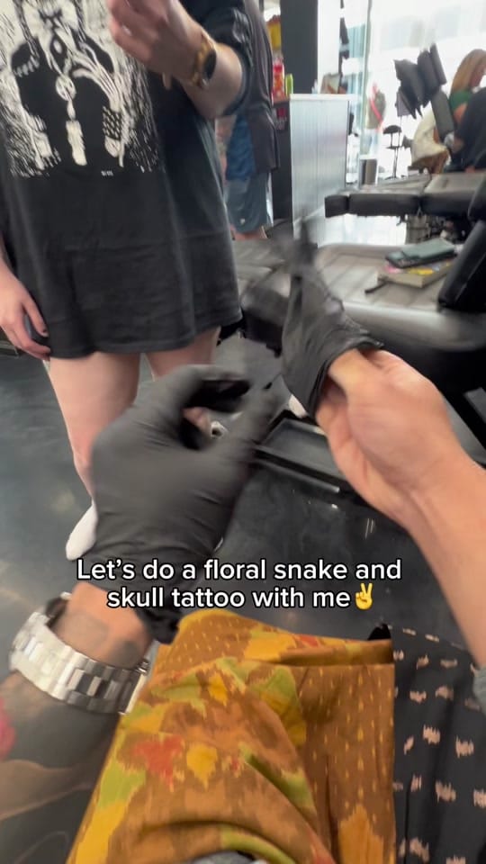Post 1 by Vintattz on TikTok (video)