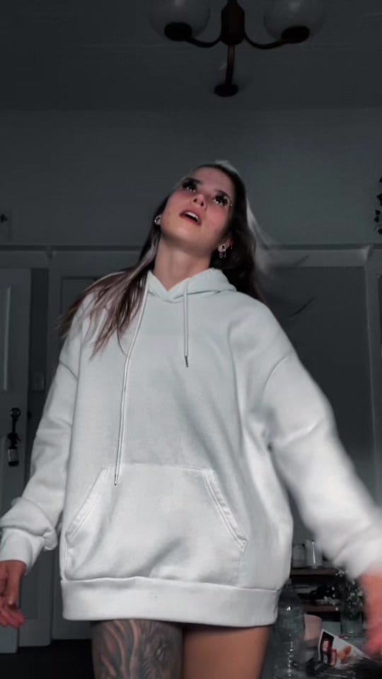 Post 10 by ☁️ Caitlin Leigh ☁️ on TikTok (video)
