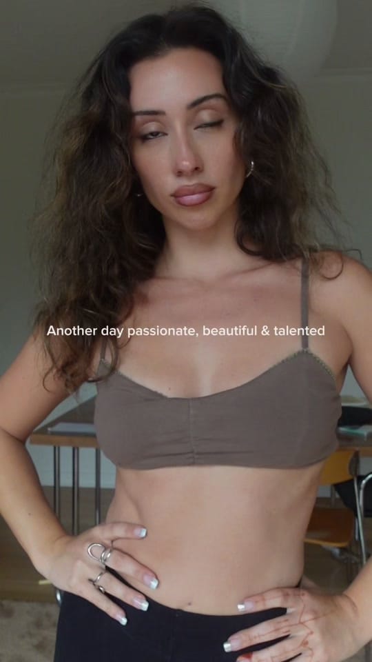 Post 5 by katneoo on TikTok (video)