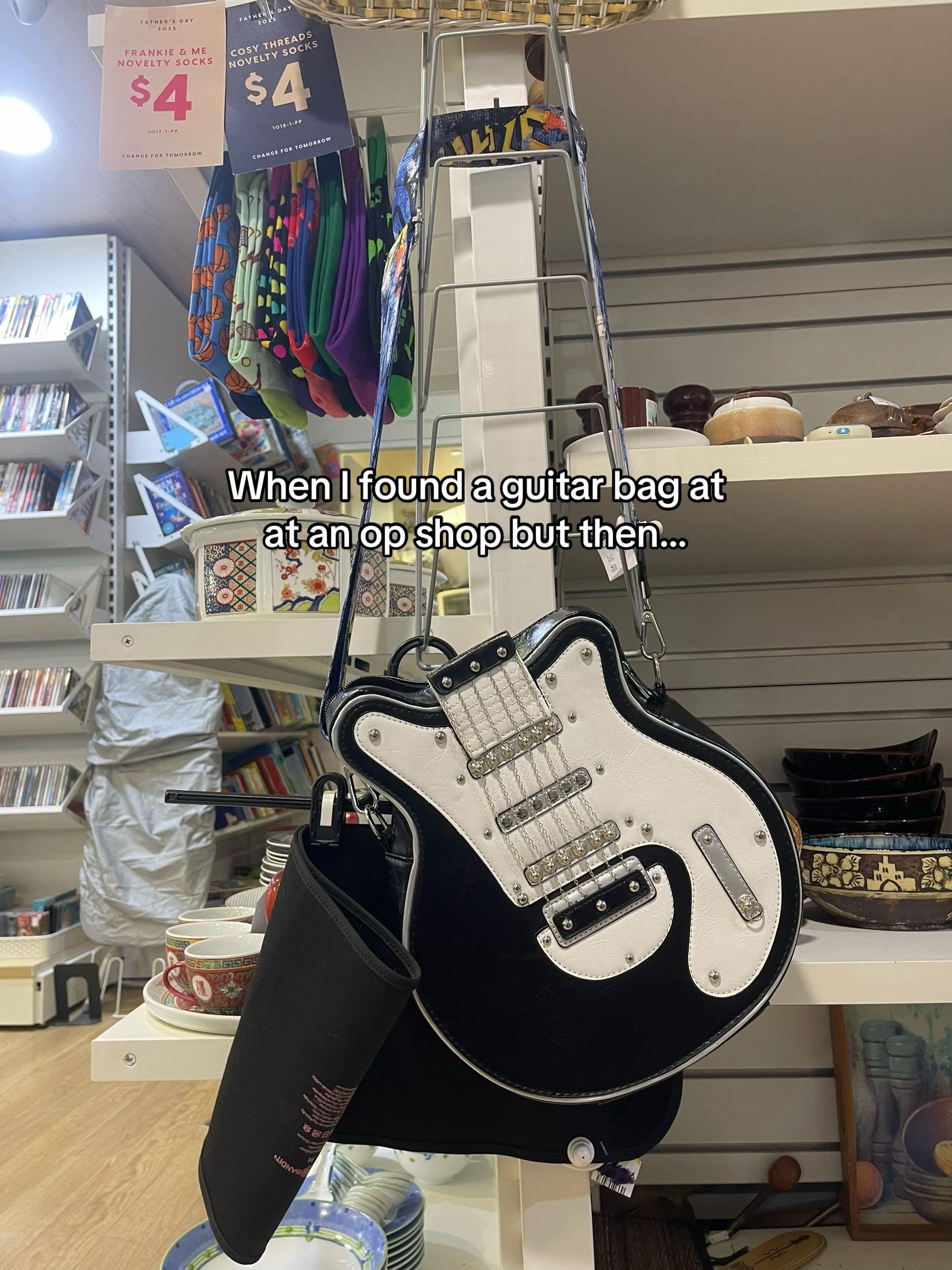 Post 7 by linnielikesart on TikTok (video)