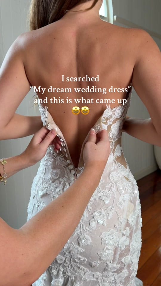 Post 9 by jeunebridal on TikTok (video)