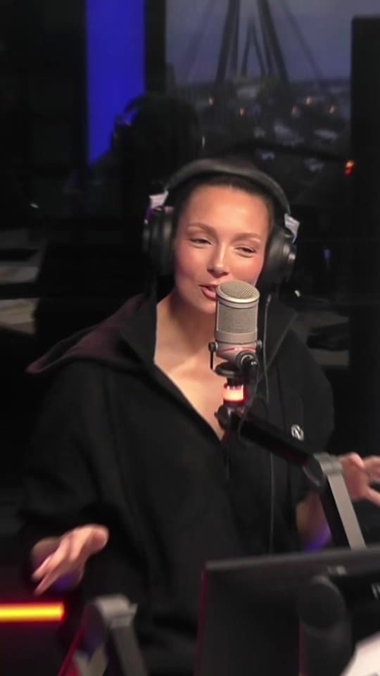 Post 1 by Ricki-Lee on TikTok (video)