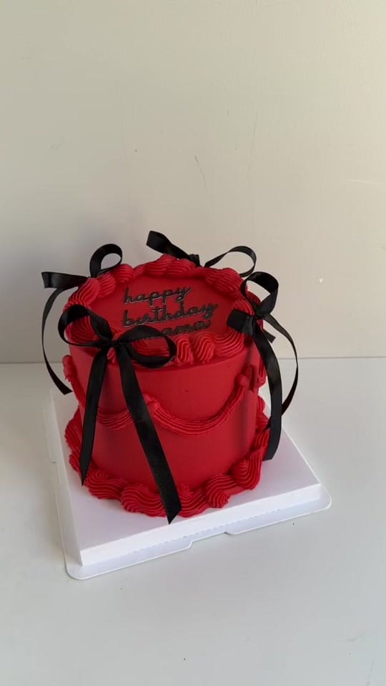Post 9 by Chi Chi’s Bakehouse on TikTok (video)