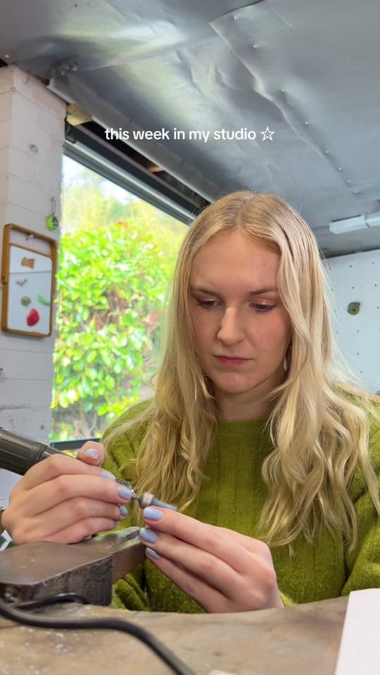 Post 4 by annierofe on TikTok (video)