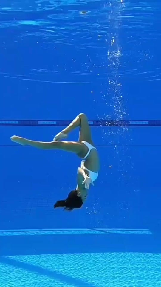 Post 10 by Zoe Poulis on TikTok (video)