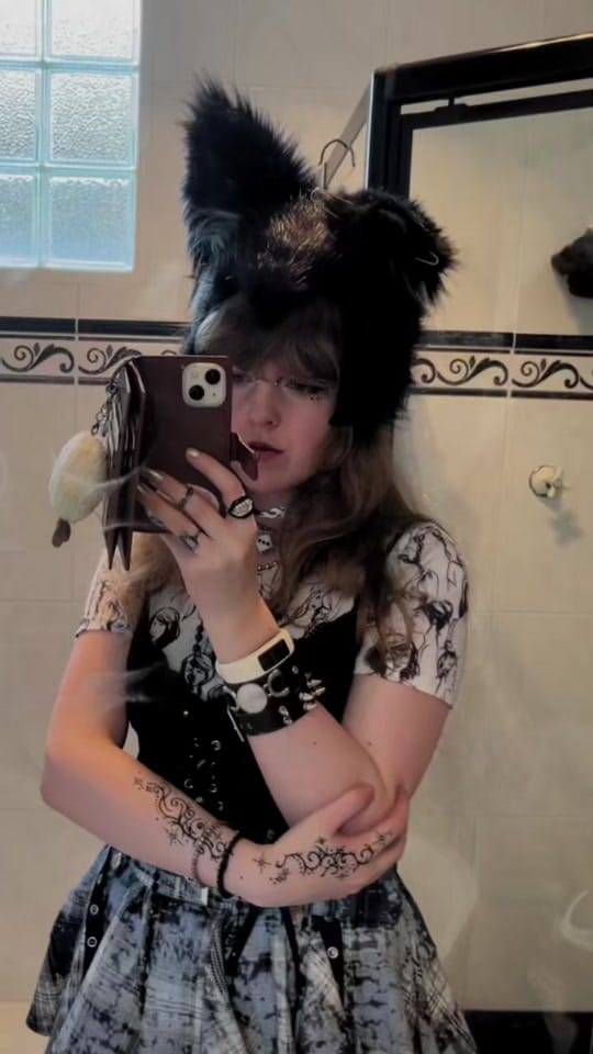 Post 6 by Cute on TikTok (video)