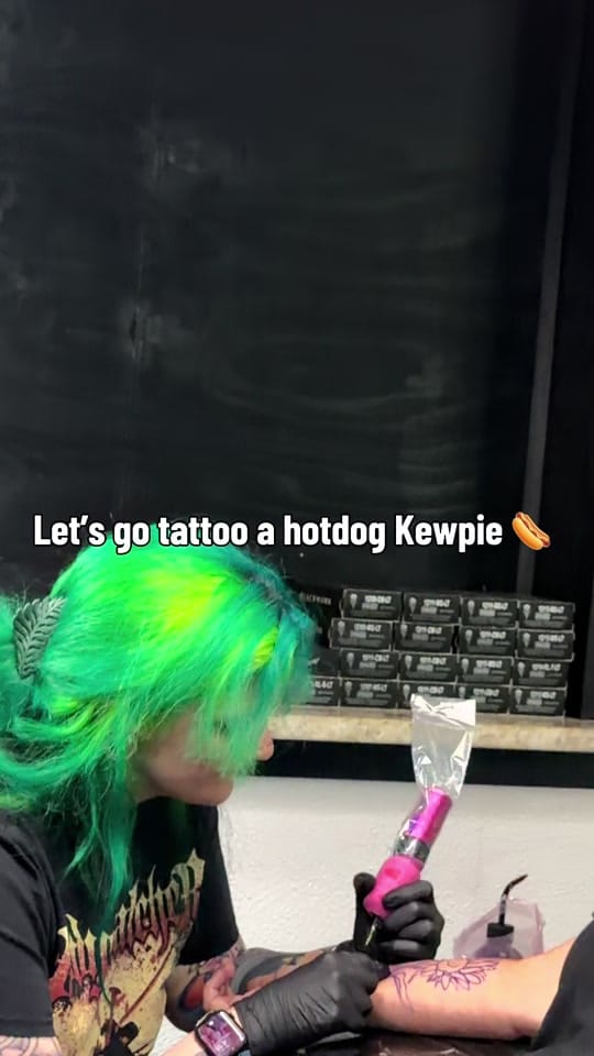 Post 2 by Eliza on TikTok (video)