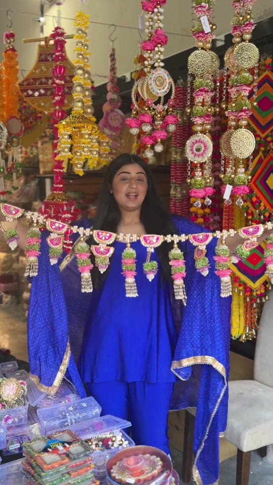 Post 8 by Indian Secrets on TikTok (video)