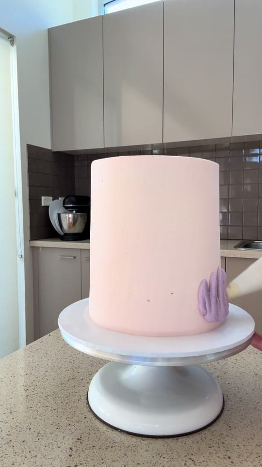 Post 2 by Lushcups Sydney wedding cakes on TikTok (video)