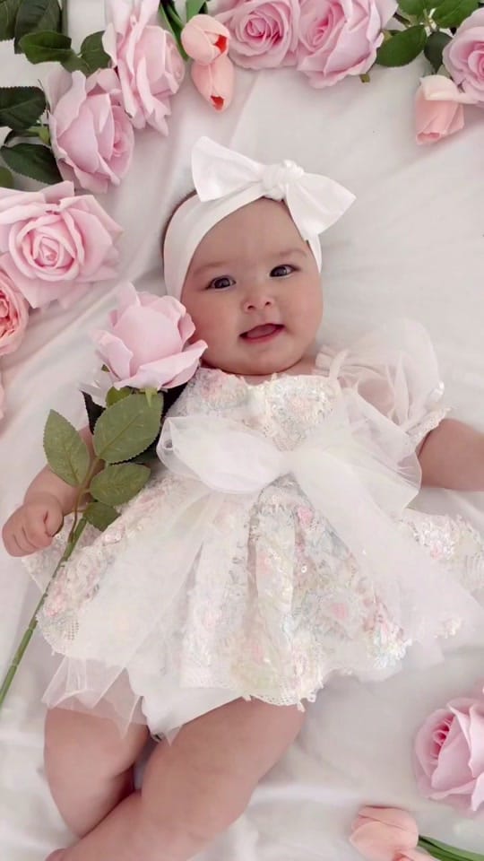 Post 8 by Arabella and Rose on TikTok (video)