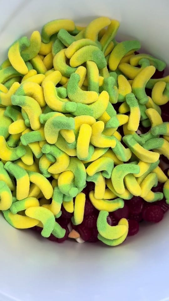 Post 2 by Sweetie Mail Aussie Lolly Shop on TikTok (video)