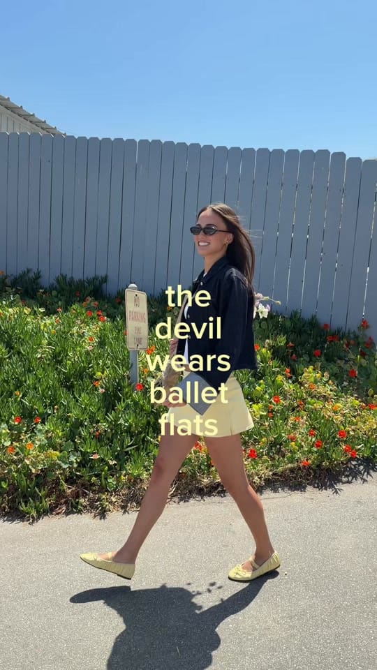 Post 2 by Sydney Marshall on TikTok (video)