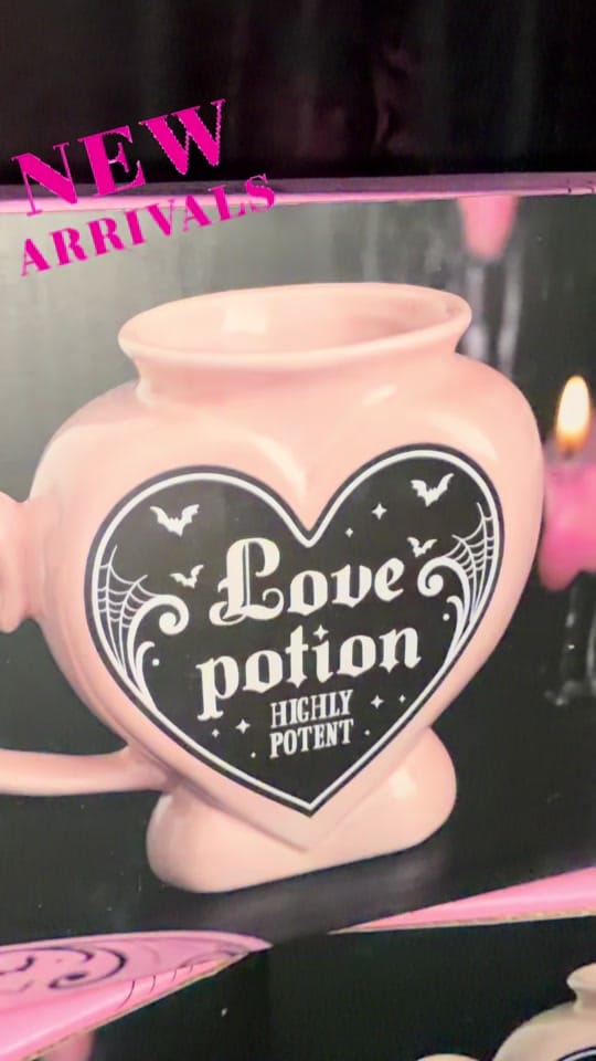 Post 4 by Samantha - Deluxe Creations on TikTok (video)
