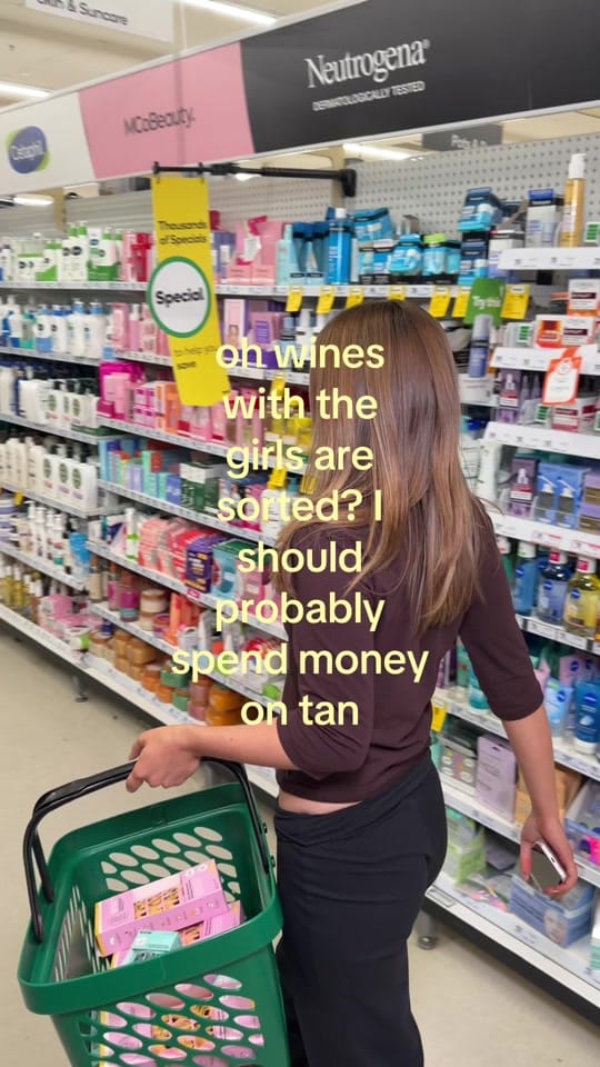 Post 3 by The Fox Tan on TikTok (video)