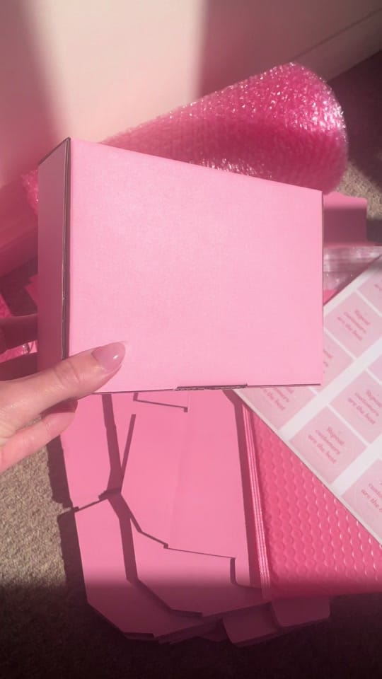 Post 8 by Fancy Mailers | Amber on TikTok (video)