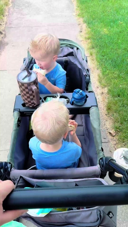 Post 1 by Sydney Mounce / Twin mama on TikTok (video)