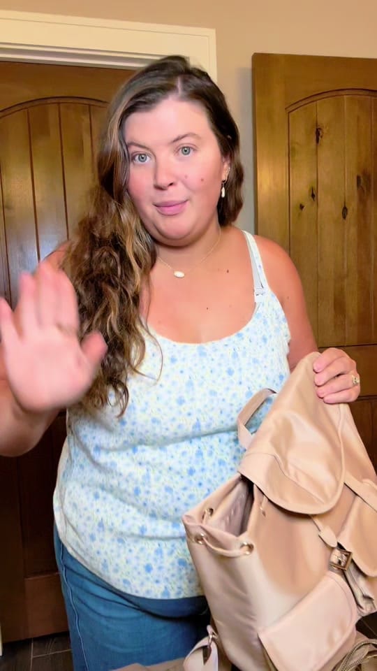 Post 5 by Sydney Mounce / Twin mama on TikTok (video)