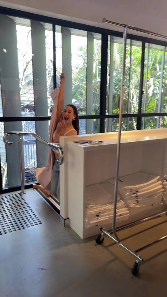 Post 10 by GossipGowns® on TikTok (video)