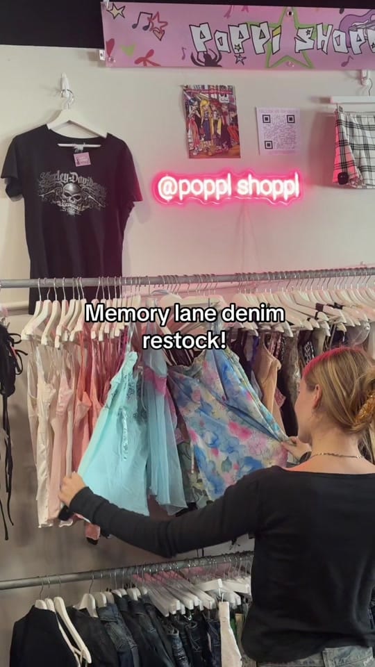 Post 6 by poppishoppi on TikTok (video)