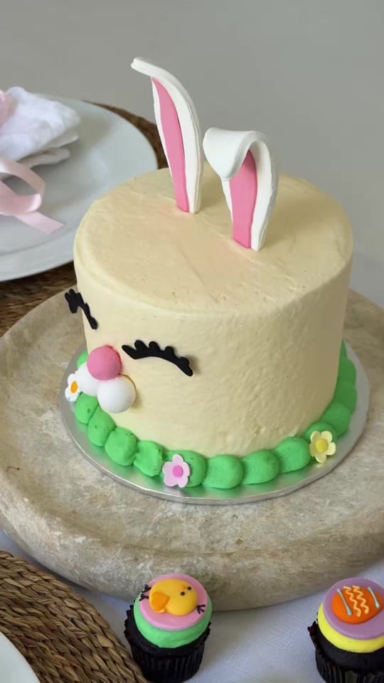 Post 2 by The Cupcake Queens on TikTok (video)