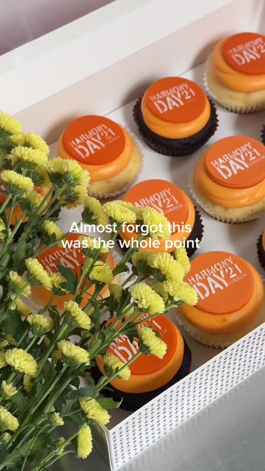 Post 5 by The Cupcake Queens on TikTok (video)