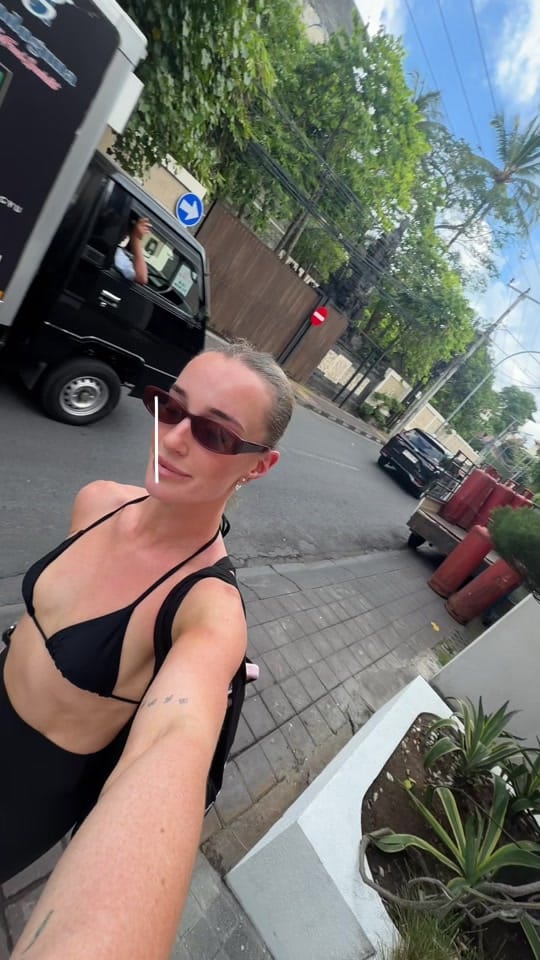 Post 6 by El on TikTok (video)
