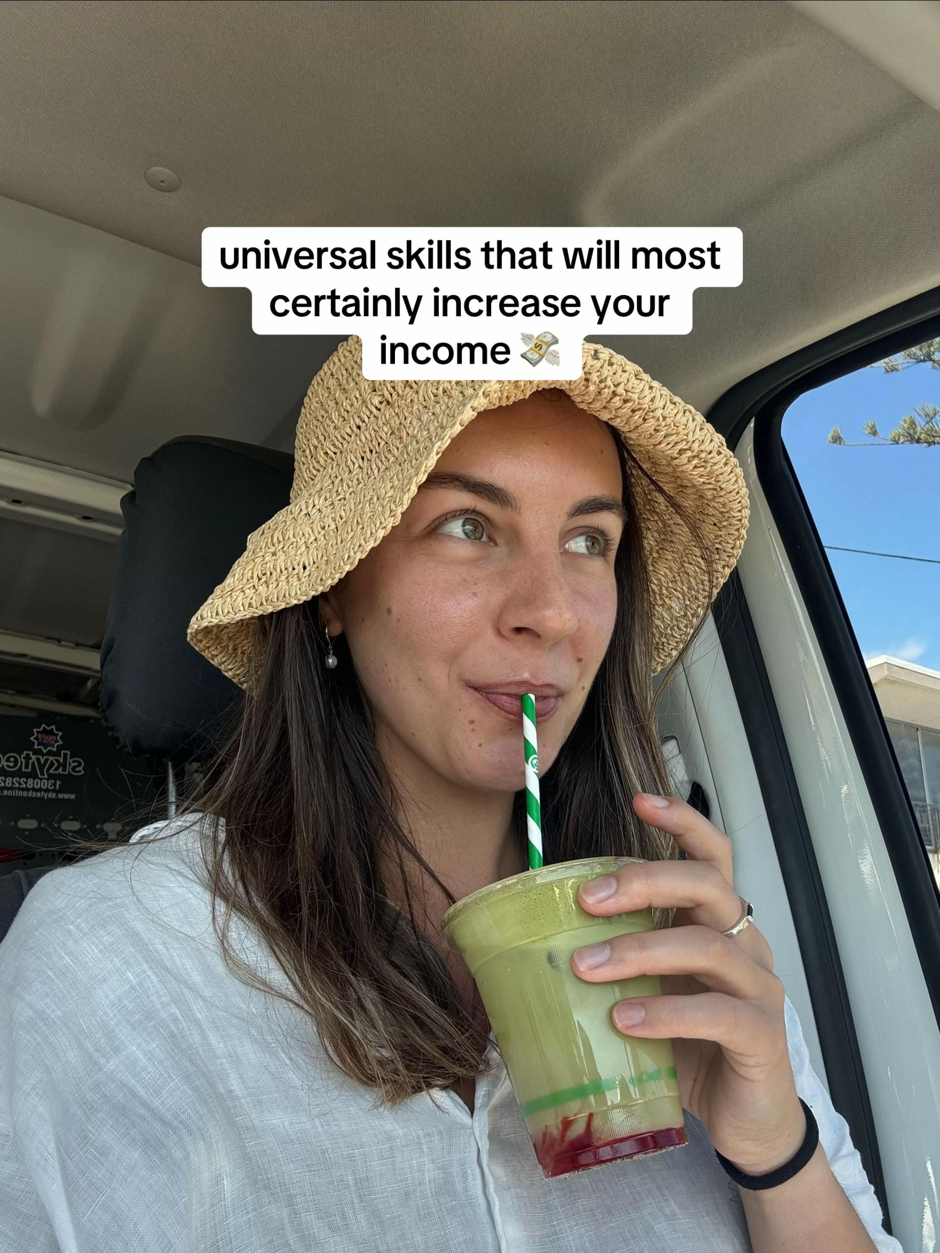 Post 10 by Larissa 👩🏽‍💻💸 on TikTok (video)
